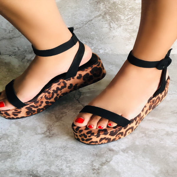 Rashe -Leopard flatform Sandals